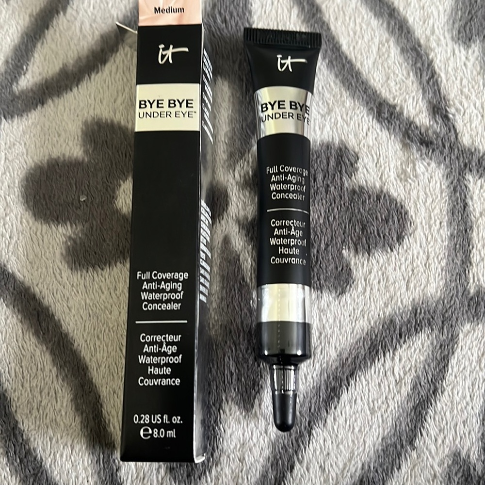 NEW Neutral Beige  It Cosmetics Bye Bye Under Eye Full Coverage Concealer